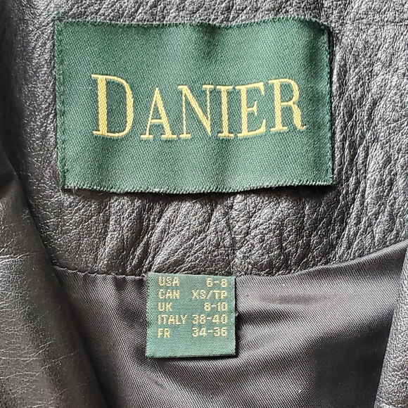 Jacket black Danier leather spring fall office - Picture 2 of 6